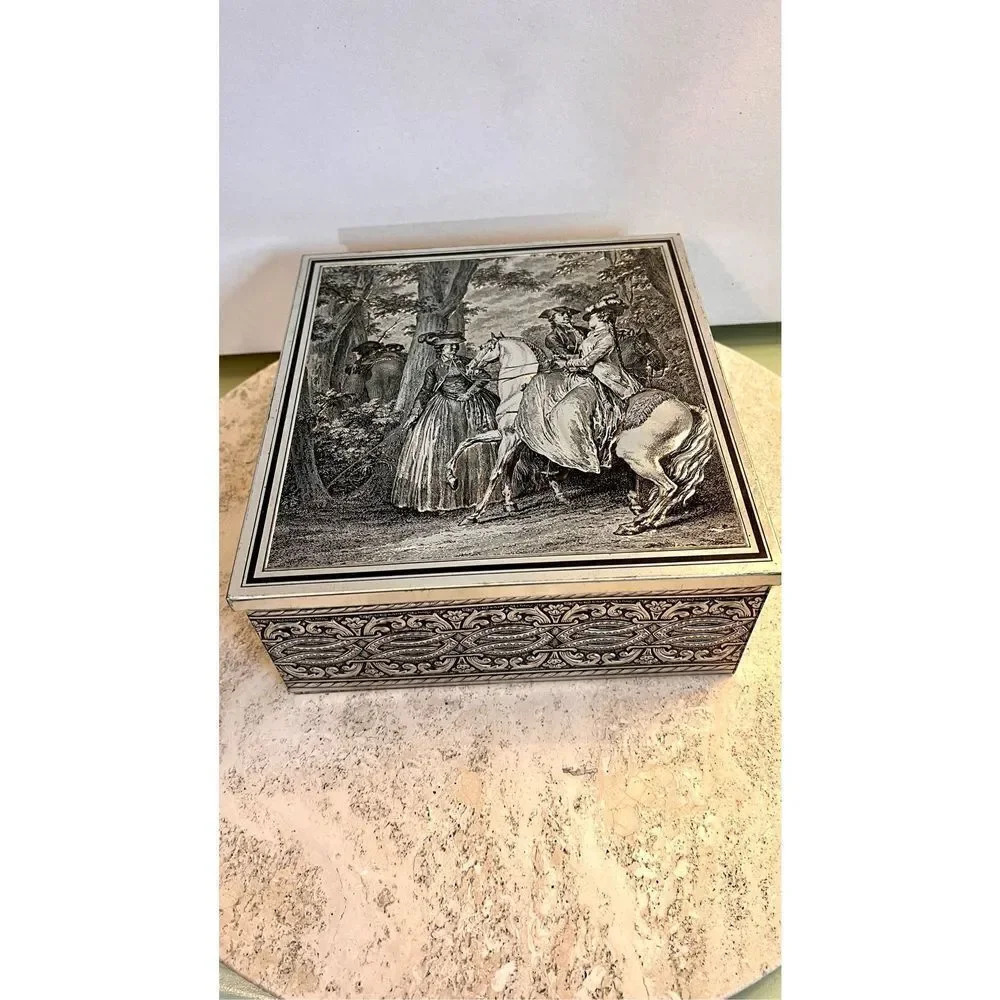 VTG Metal Romantic‎ Equine Guttenberg Bois de Boulogne Storage Tin Treasure Box
